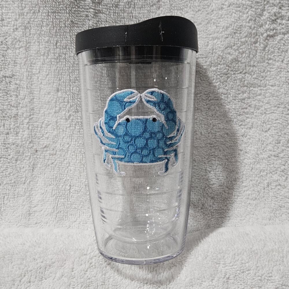 Tervis 16 oz Blue Crab Embroidered Insulated Tumbler Black Lid